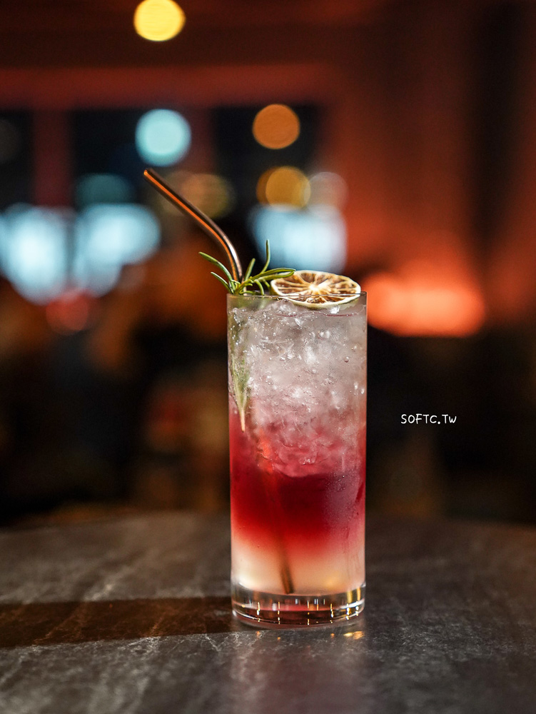 西門酒吧推薦 HELP Bar & Cafe